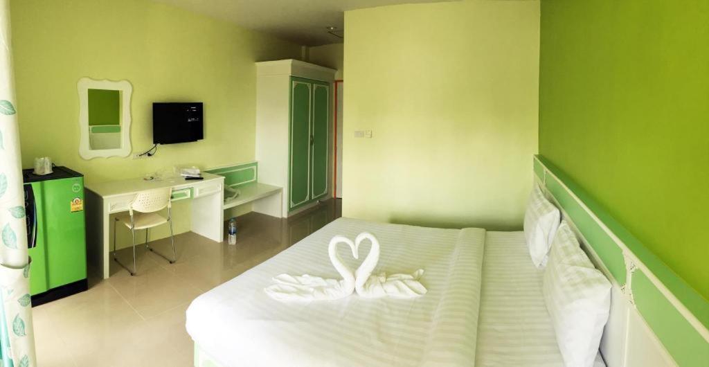 Holland Resort Phuket Exterior foto