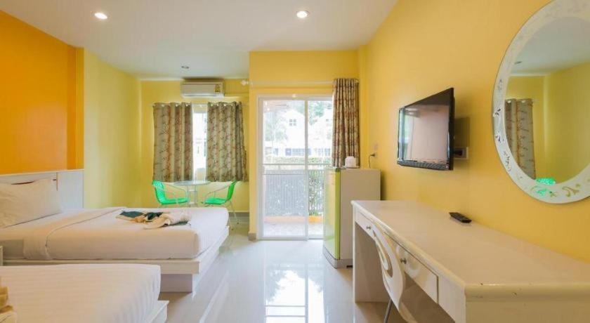Holland Resort Phuket Exterior foto
